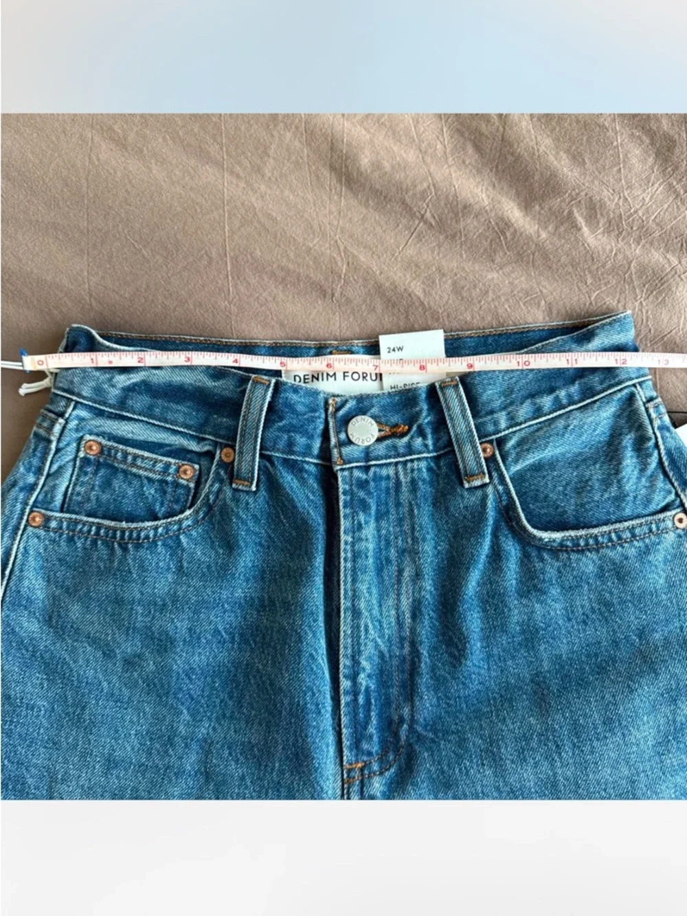 ARITZIA Denim Forum The Farrah Hi-Rise Wide Leg Jeans - Size 24W Short - Picture 4 of 6